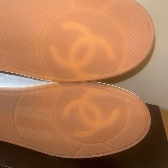 Authentic Chanel Men’s Calfskin & Patent Leather sneakers size 46 - Picture 8 of 14